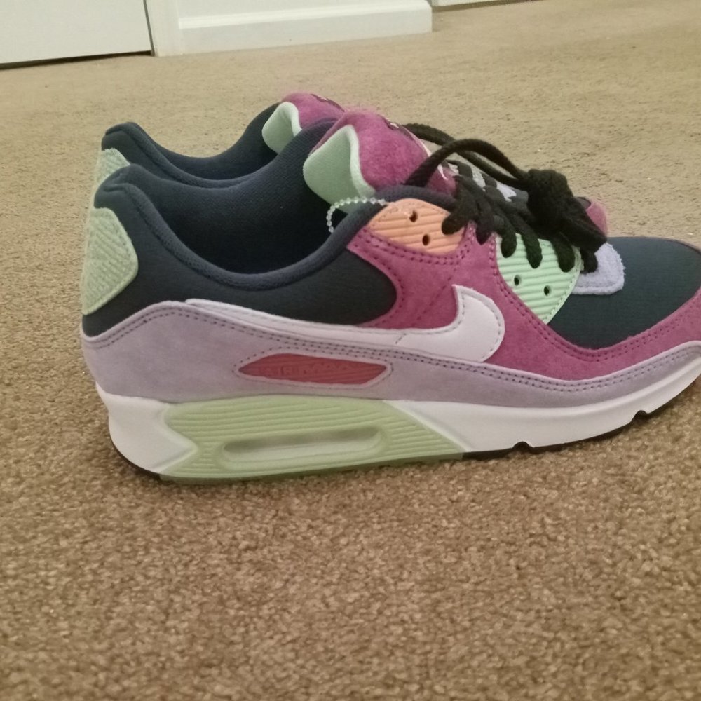 Mens Nike Air max 90 bordeaux size 9 New